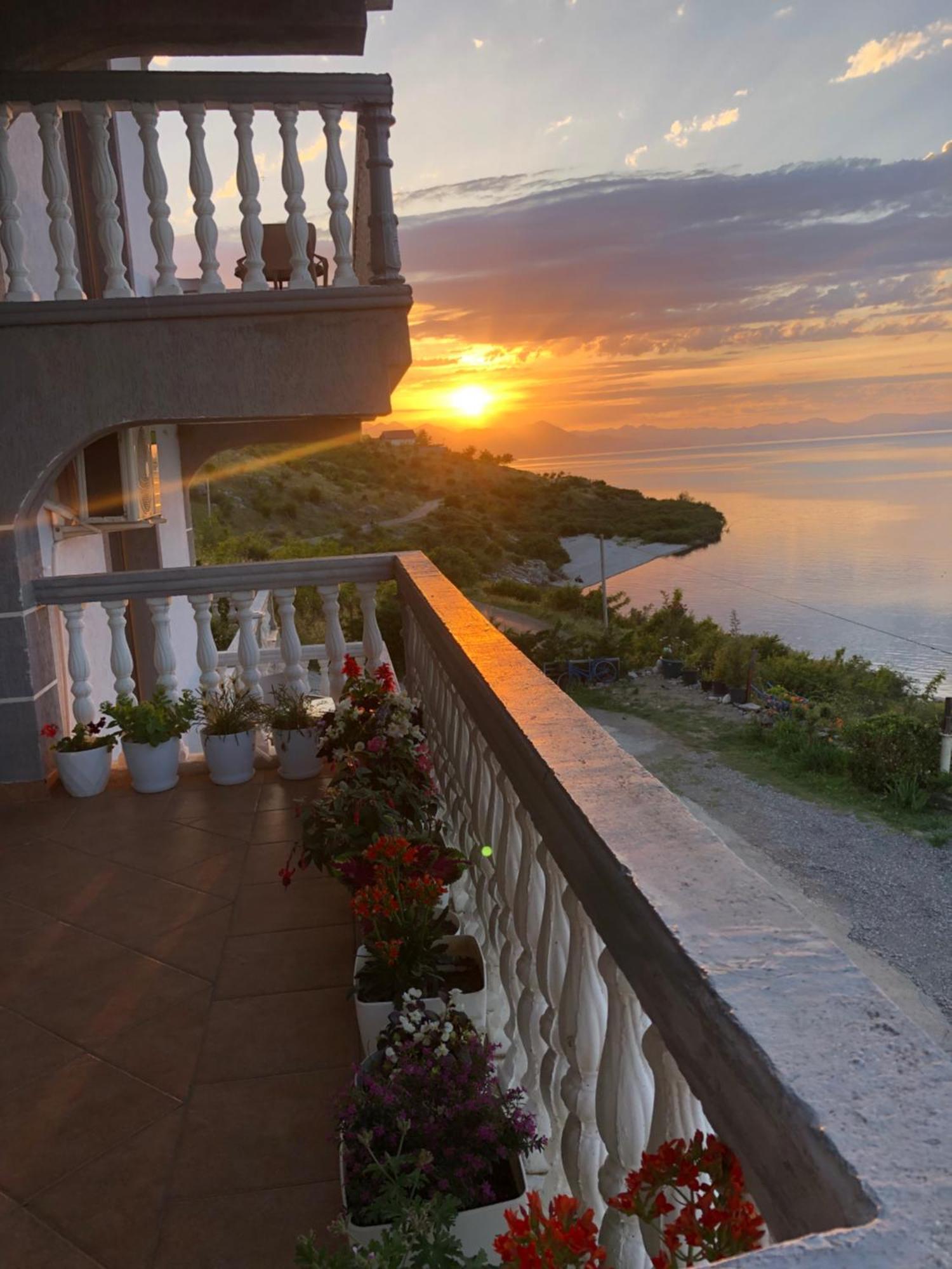 Bed and Breakfast Bella Vista à Shkodër Extérieur photo