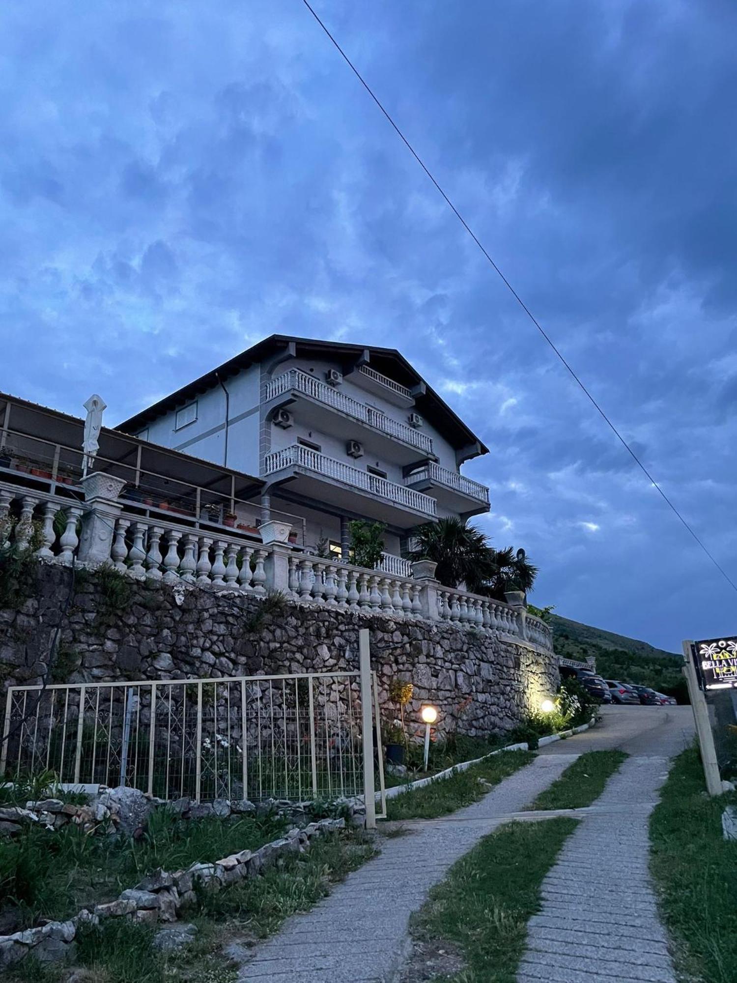 Bed and Breakfast Bella Vista à Shkodër Extérieur photo