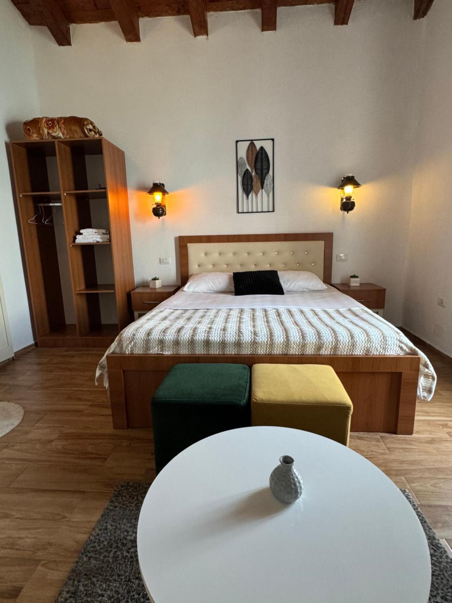 Bed and Breakfast Bella Vista à Shkodër Extérieur photo